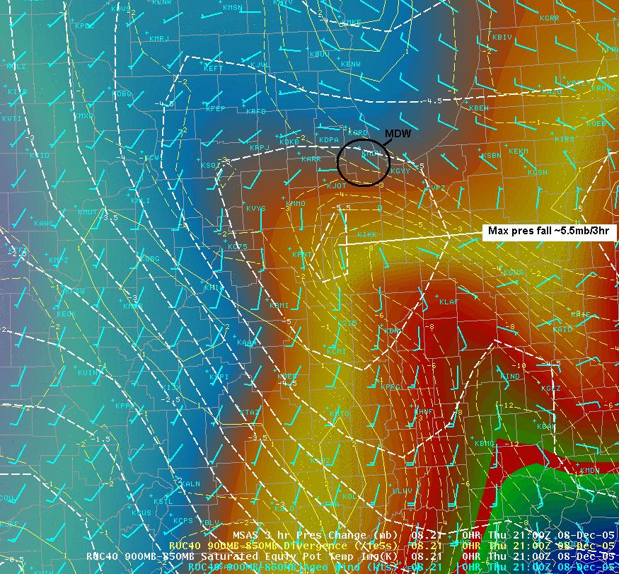 2100 UTC low level atmospheric state