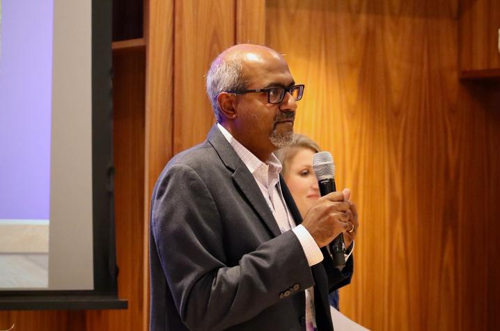 Navin Rajagopalan, M.D., director of the UK Gill Heart & Vascular Affiliate Network, speaks at the network's annual conference. Photo by Karen Michul.