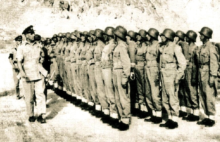 General_Musa_Khan_Inspecting_Afghan_Soldiers