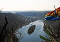 Blick von der Hitzlay oberhalb Niederfell moselaufwärts nach Oberfell (links) und Kattenes (rechts)