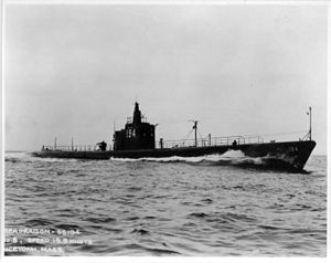 Seadragon (SS-194) full length, bow view at Provincetown, Mass., 28 August 1939.