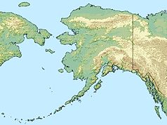 Mapa konturowa Alaski, na dole nieco na lewo znajduje się punkt z opisem „Unalaska”