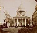 La barricade de la rue Soufflot, Paris, 1870- photographie d'Eugène Fabius.