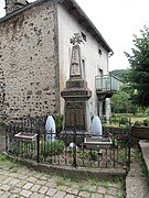 Le monument aux morts.