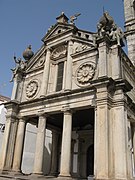 Pórtico de la iglesia de Gracia de Évora, de Miguel de Arruda. Los atlantes se atribuyen a Nicolau Chanterene o a Francisco de Holanda.