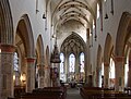 Blick durchs gotische Mittelschiff in den Chor der Stadtkirche