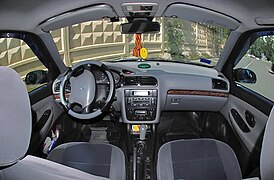 Peugeot 406.