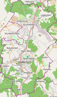 Mapa konturowa Wałbrzycha, blisko centrum na dole znajduje się punkt z opisem „Gazownia w Wałbrzychu”