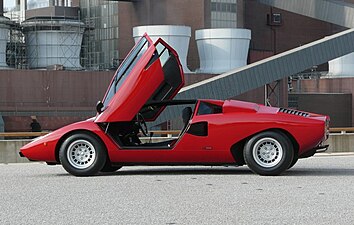 Lamborghini Countach LP400