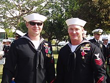 Chris Kyle dan Kevin Lacz dalam sebuah upacara penghargaan Navy SEAL di Coronado, CA pada 7 Oktober 2007