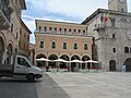 Piazza in Ascoli Piceno (Caffe Meletti)