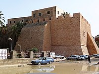 salah satu kastil tua di tripoli