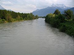 Le Rhône dans le Bas-Valais.