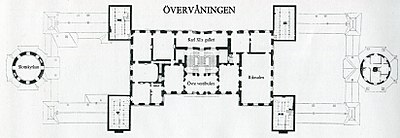 Drottningholms slott, planritningar, huvudvåningen (till vänster) och övervåningen. Trädgården ligger nedåt på ritningen.