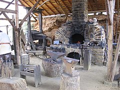 Farga del chantier medieval de Guédelon.