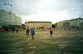 Ploshchad Pobedy with the North railway station building in 2002