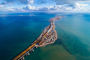 Concrete casting and asphalting of the overpass spans on Tuzla Island