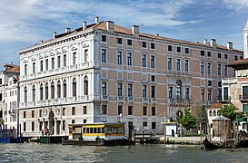 Palais Grassi (Palazzo Grassi)