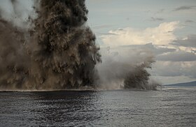 Le Kavachi en éruption en 2016.