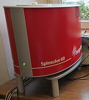 Ein magritek Spinsolve 60 MHz benchtop NMR Spektrometer.