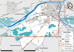 Carte en couleur présentant le réseau hydrographique de la commune