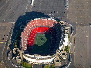 Luftbild des Giants Stadium (April 2006)