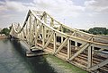 Le pont ferroviaire de La Mulatière, d'une longueur de 190 m et inauguré en 1916[10].