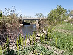 Envies River, Reinforced concrete girder bridge P-03956,[13] on Le Bourdais Steet, (Route 153)