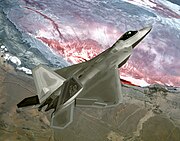 カリフォルニア州で訓練中のF-22（2005年3月28日）