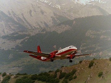 Un Hawker Siddeley Andover de la Royal Air Force décollant de Sion en 1984.