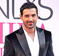 John Abraham, Gladrags Manhunt India 1999 and Manhunt International 1999 - 1st Runner Up