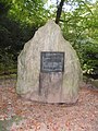 Gedenkstein auf dem Lübecker Ehrenfriedhof