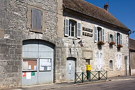 The town hall in Tousson