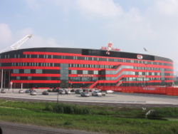 't AFAS-stadion in Alkmaar, nog oonder de naom DSB Stadion.