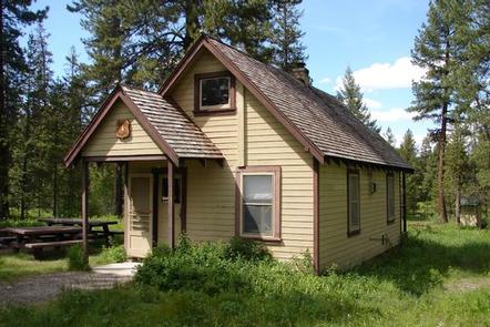 ANTLERS GUARD STATION CABIN