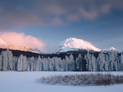 Winter at Manzanita LakeWith over 30 feet of snowfall annually, Lassen provides numerous opportunities for winter recreation.