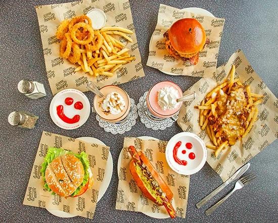 Johnny Rockets - The Outlets at Orange