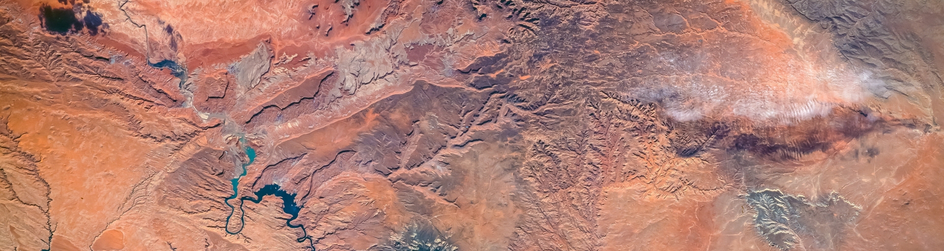 
		Satellite image of the Colorado River and Plateau		