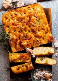 Focaccia recipe (it's incredible)