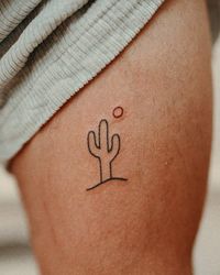 Grace Wise - Handpoke on Instagram: “Fun little cactus with a red moon moment. 🌵”