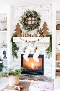 The mix of green and natural elements is such a beautiful look for Christmas