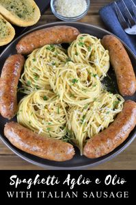 If you’re looking for a quick and affordable meal to serve your family on busy weeknights, look no further than this spaghetti aglio e olio with a side of Italian sausage. #spaghettiaglioeolio #aglioeolio #easydinners #Italiansausage via @cook2eatwell