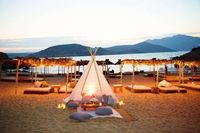 Iranian Destination Wedding in Mykonos with Endless Hanging Lanterns | Alemagou Weddings