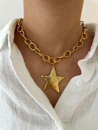 Antique gold 16in necklace with star pendant