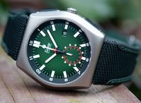 TimeZone : German Brands » N E W M o d e l - Tutima M2 Chrono Commando Green