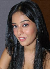 Bollywood Glitz 24 - Hot Bollywood Actress: Hot and Sizzling Photos of Amrita Rao