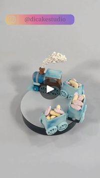 28K views · 486 reactions | 🚂✨ All aboard! Create the cutest little train cake topper with @DiCakeStudio! 🎂🚂 

Ideal for kids’ birthday cakes or playful themes, this topper will add the perfect touch of fun and charm! Ready to bring this idea to life?

🎨 Pro tip: Use Saracino Pasta Model - modelling fondant for smooth, flawless results! 💯

📌 Save this idea for later! 

🇮🇹✨✨✨🇮🇹

🚂✨ Tutti a bordo! Crea un trenino tutto da gustare con @DiCakeStudio! 🎂🚂 

Ideale per torte di compleanno per bambini, questo topper in pasta di zucchero aggiungerà il tocco perfetto di divertimento e fascino! Pronti a dare vita a questa idea?

🎨 Suggerimento da professionista: usa Saracino Pasta Model – la pasta di zucchero da modellare per risultati lisci e impeccabili! 💯
 
📌 Conserva questa idea p