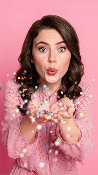  

Discover this Collection: Throw confetti and party!, 100 Best Free Graphics Handpicked by Freepik staff. Download them here! 👉 https://tinyurl.com/y55vcnom

