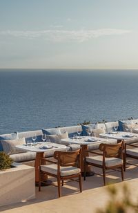 Offering spectacular sea views and a sandy beach, One&Only Kéa Island Resort is spread across sixty hectares of the sheltered western coastline of Kéa, the closest Cycladic island to Athens. It is the second One&Only in Greece, and it is designed as an idyllic beachfront resort. The property comprises seventy-five resort villas and a limited number of exclusive private homes. There are two bars and three restaurants designed around distinct culinary concepts. #greecehotelsluxury