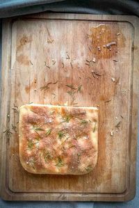 Another weakness of ours. It is as easy to have a weakness for Rosemary Focaccia Bread as it is to have it for pizza because they are related. Today I share with you my version; after lots of trial and error, I am pleased with it. #Rosemary #Focaccia #Bread #italian